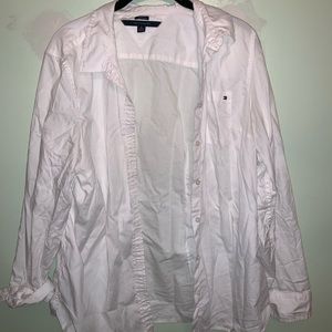 White dress shirt